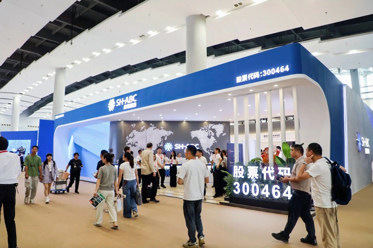 星徽廣州家博會首次全品類版圖首展！現場人潮澎湃，共鑒商業(yè)新勢力！